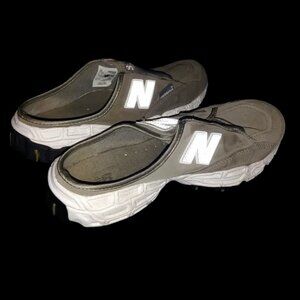 W801SGR New Balance Fashion Clogs Slip-On Shoes Women's Size 9 Mint Condition